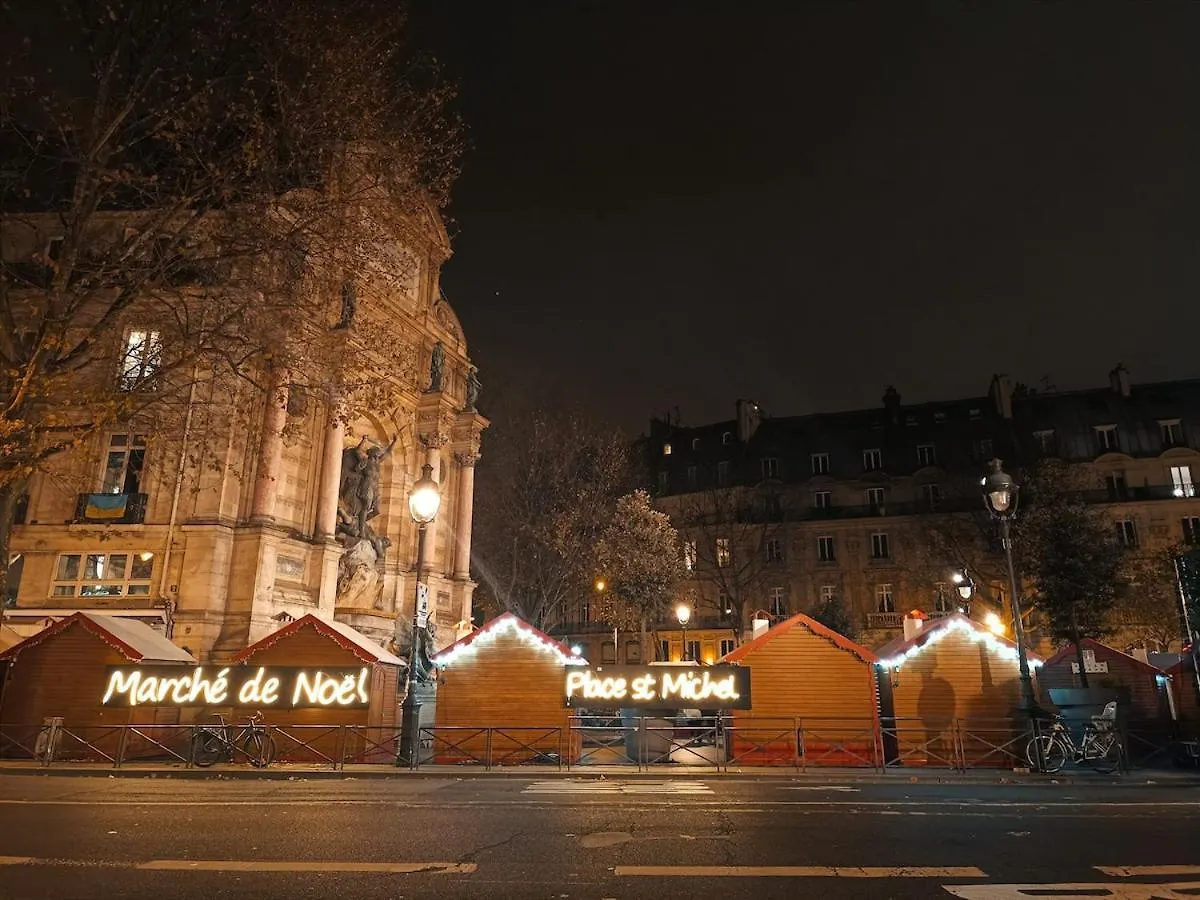 Apartment Appartement Haussmannien Saint Michel Notre Dame Paris France